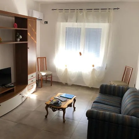 La Casa Di Antonella Apartment *